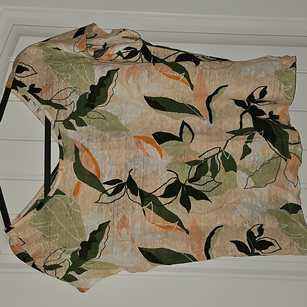 Nicole Miller Floral Print Women's Top. Medium